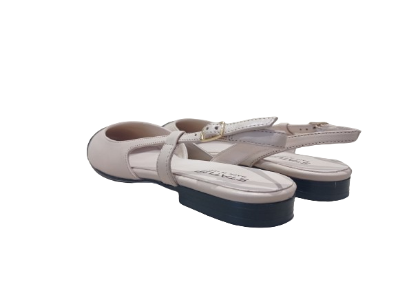 Chanel flat Glossy cream - STATUS