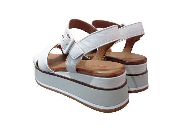 Sandali zeppa crema - INUOVO